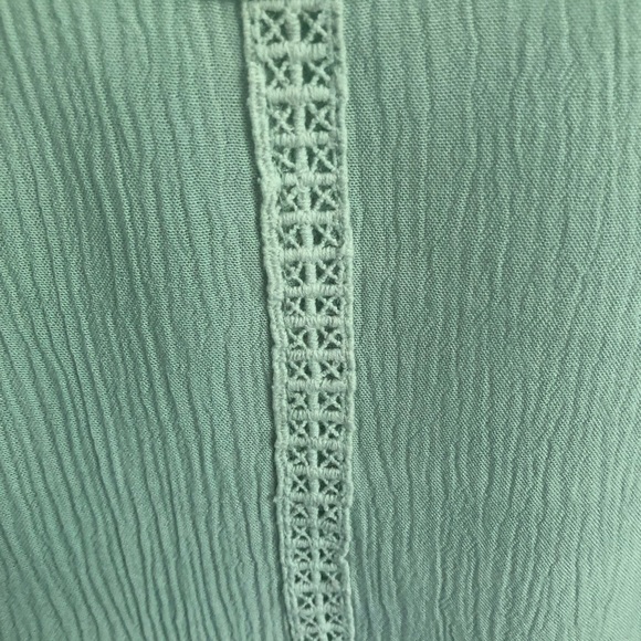 Elodie Blue Crop Top - Picture 3 of 5